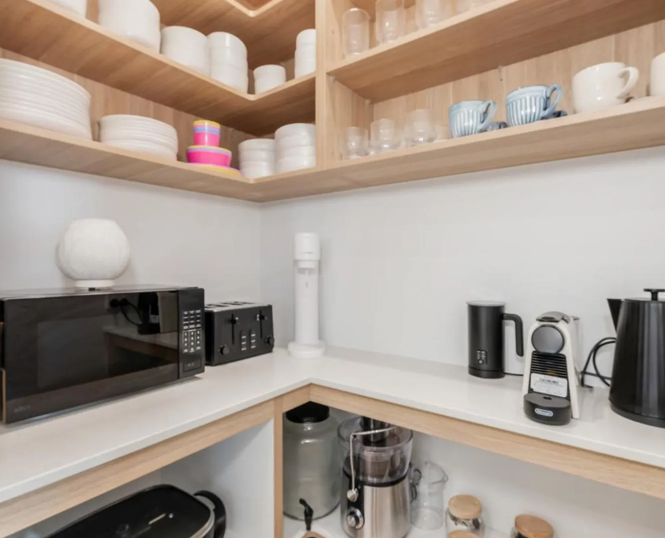 Вилла Bargara Coastal Luxe Aircon, Outside Pet, Sleeps 8 Дом отдыха